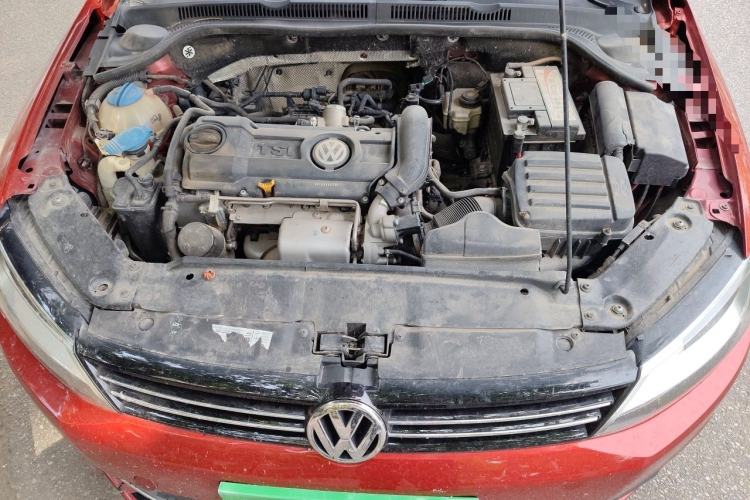 Used Volkswagen Sagitar 2014 1.4TSI Automatic Luxury Model Engine Bay