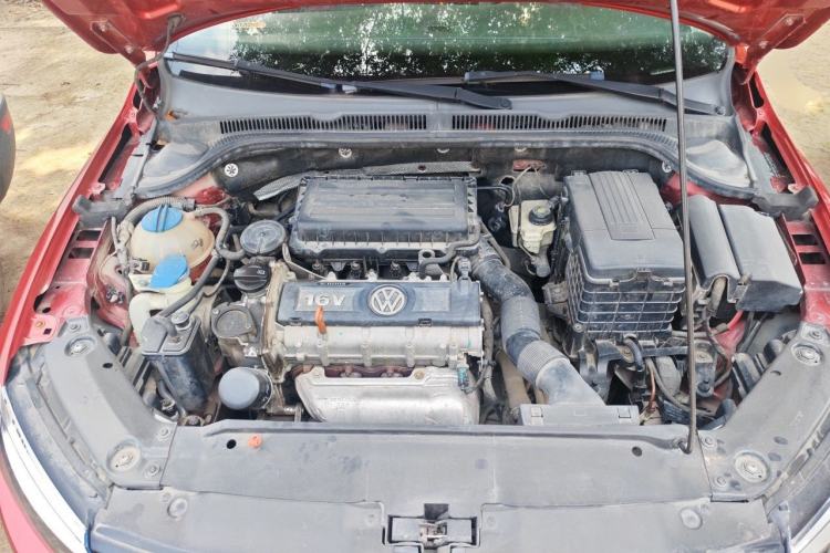 Used Volkswagen Sagitar 2014 Revised Version 1.6L Automatic Comfort Edition Engine Bay