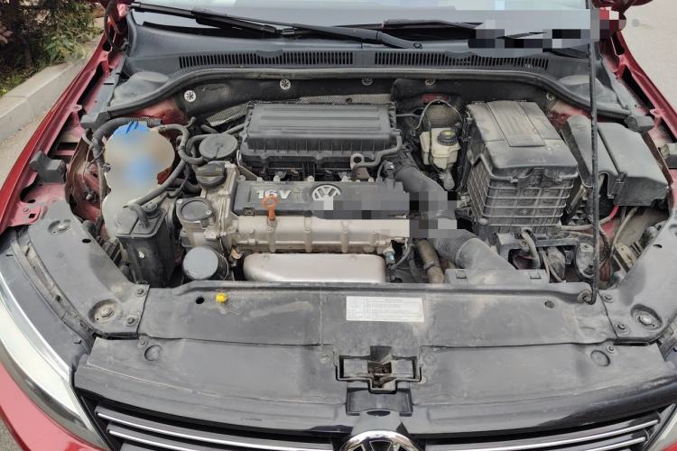 Used Volkswagen Sagitar 2014 Revised Version 1.6L Automatic Comfort Edition Engine Bay