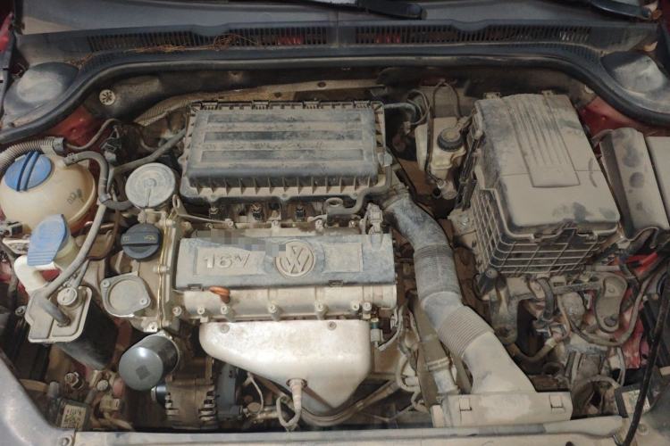 Used Volkswagen Sagitar 2014 1.6L Automatic Comfort Model Engine Bay