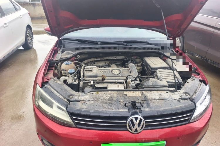 Used Volkswagen Sagitar 2014 Revised Version 1.4TSI Automatic Luxury Edition Engine Bay Right