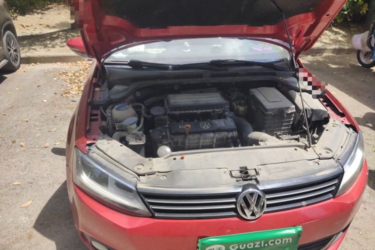 Used Volkswagen Sagitar 2014 Revised Version 1.6L Automatic Comfort Edition Engine Bay Right