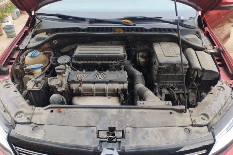 Used Volkswagen Sagitar 2014 Revised Version 1.6L Automatic Comfort Edition Engine Bay