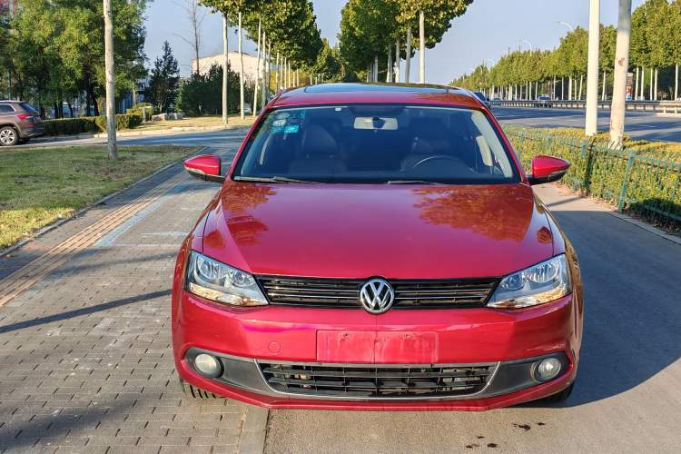Used Volkswagen Sagitar 2014 Revised Version 1.6L Automatic Comfort Edition Exterior 1