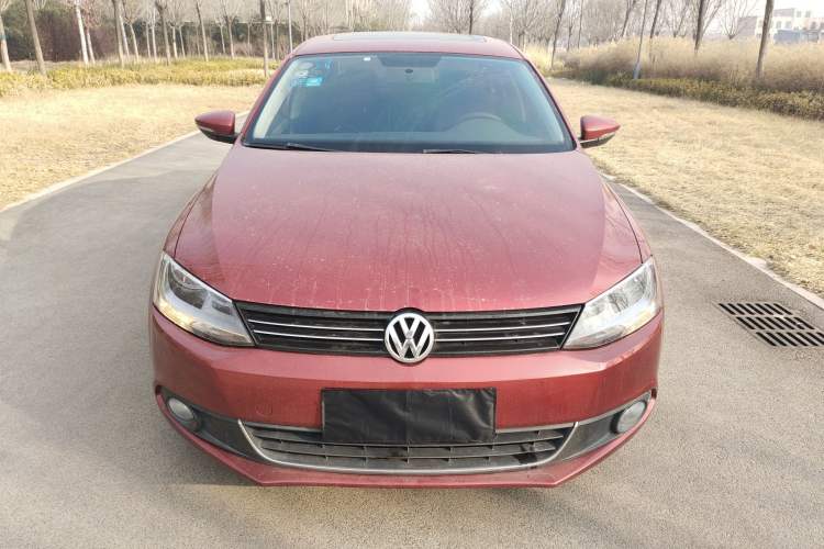 Used Volkswagen Sagitar 2014 Revised Version 1.6L Automatic Comfort Edition Front