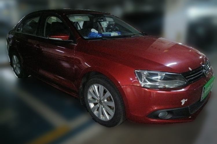 Used Volkswagen Sagitar 2014 Revised Version 1.6L Automatic Comfort Edition Front Right 45 Deg