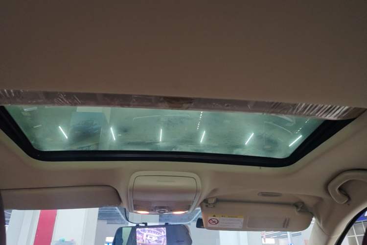 Used Volkswagen Sagitar 2014 Revised Version 1.6L Automatic Comfort Edition Headliner