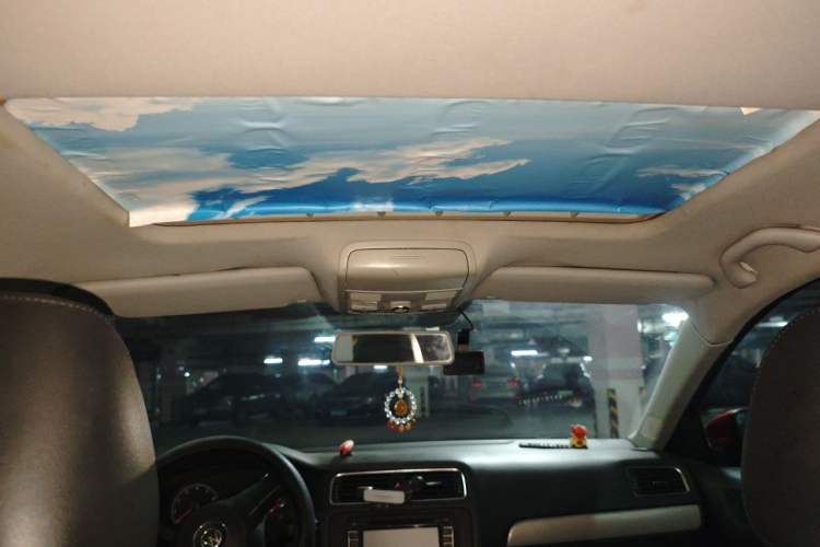 Used Volkswagen Sagitar 2014 1.6L Automatic Comfort Model Headliner