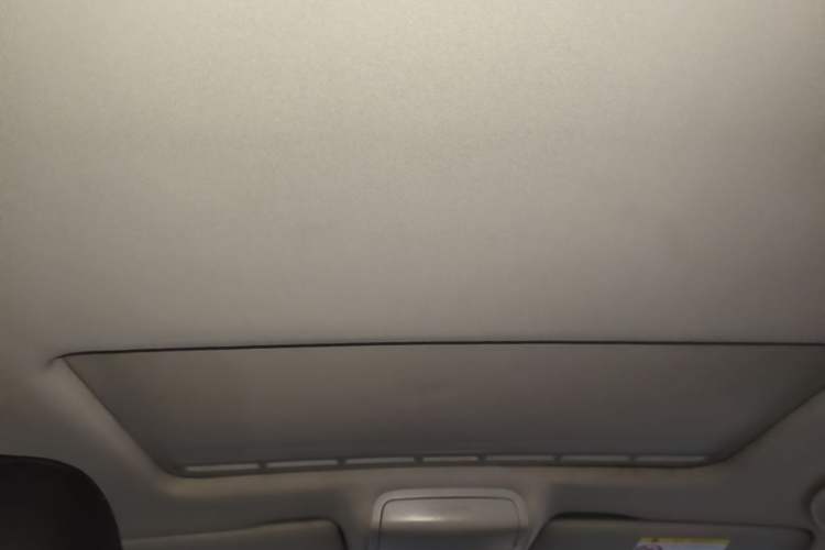 Used Volkswagen Sagitar 2014 Revised Version 1.4TSI Automatic Luxury Edition Headliner