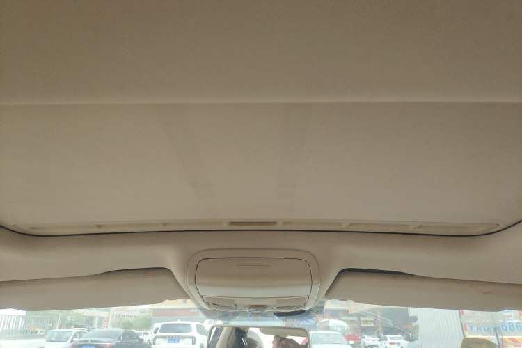 Used Volkswagen Sagitar 2014 1.4TSI Automatic Luxury Model Headliner