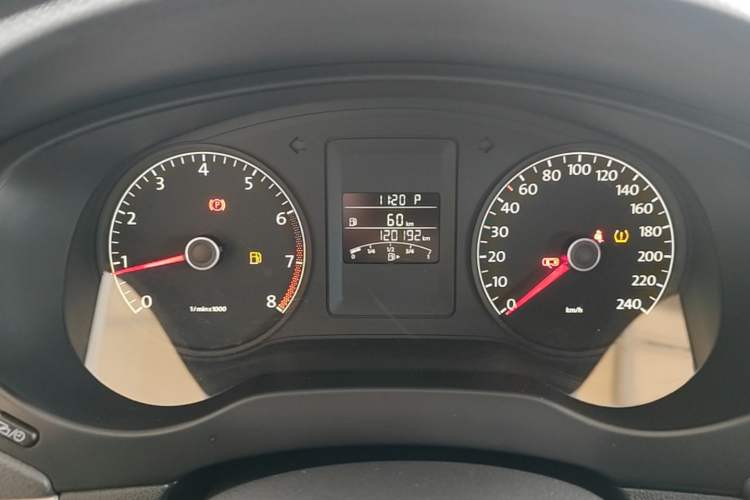 Used Volkswagen Sagitar 2014 1.6L Automatic Comfort Model Instrument Cluster