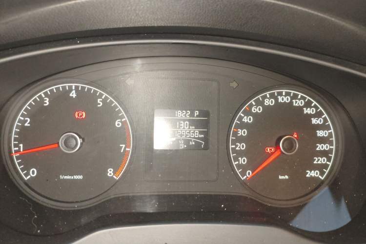 Used Volkswagen Sagitar 2014 Revised Version 1.6L Automatic Comfort Edition Instrument Cluster