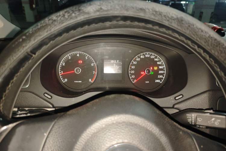 Used Volkswagen Sagitar 2014 1.6L Automatic Comfort Model Instrument Cluster