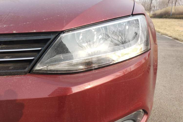 Used Volkswagen Sagitar 2014 Revised Version 1.6L Automatic Comfort Edition Left Front Headlight