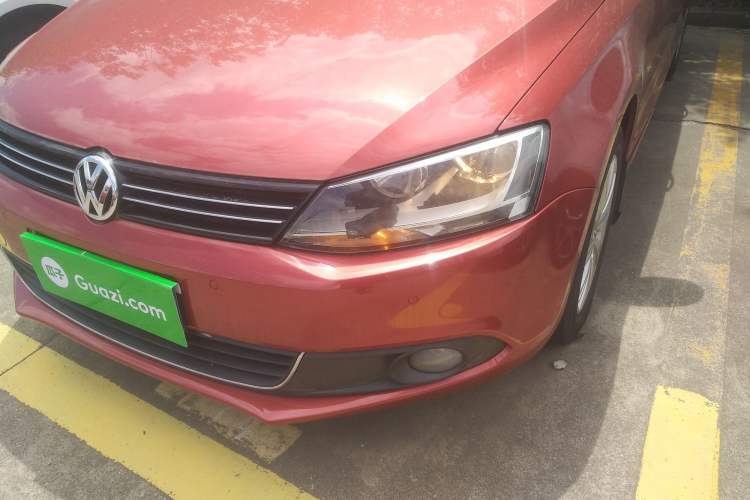 Used Volkswagen Sagitar 2014 1.4TSI Automatic Luxury Model Left Front Headlight