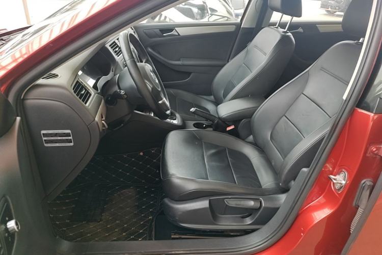 Used Volkswagen Sagitar 2014 1.6L Automatic Comfort Model Left Front Seat