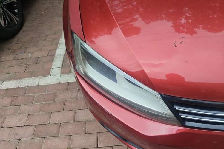 Used Volkswagen Sagitar 2014 1.4TSI Automatic Luxury Model Right Front Headlight