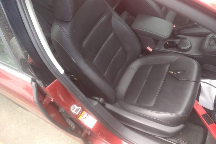 Used Volkswagen Sagitar 2014 1.4TSI Automatic Luxury Model Right Front Seat