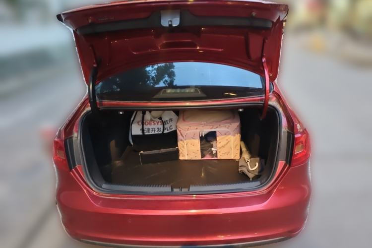 Used Volkswagen Sagitar 2014 1.6L Automatic Comfort Model Trunk