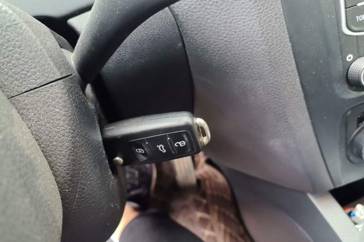 Used Volkswagen Sagitar 2014 1.4TSI Automatic Luxury Model Vehicle Key