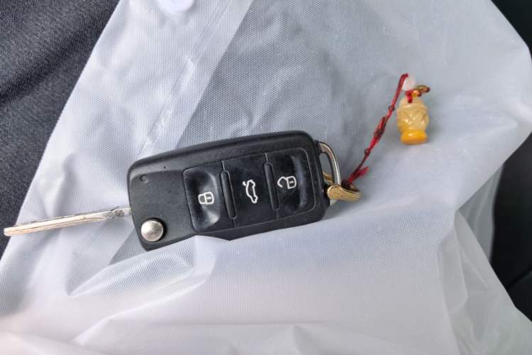 Used Volkswagen Sagitar 2014 1.4TSI Automatic Luxury Model Vehicle Key
