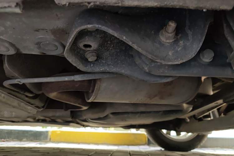 Used Volkswagen Sagitar 2014 1.6L Automatic Comfort Model Chassis Rear Left