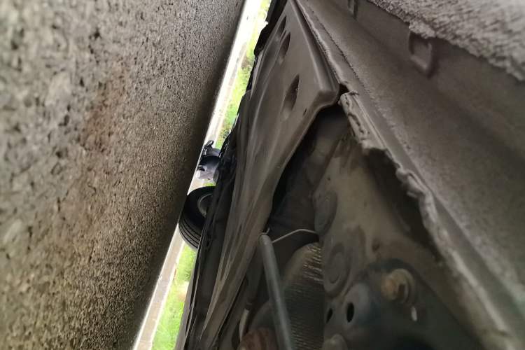 Used Volkswagen Sagitar 2014 1.6L Automatic Comfort Model Chassis Rear Left