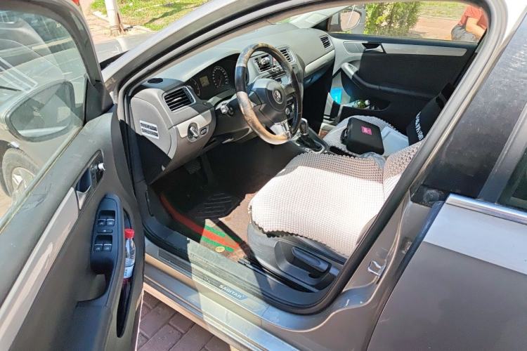 Used Volkswagen Sagitar 2014 1.6L Automatic Comfort Model Driver Seat