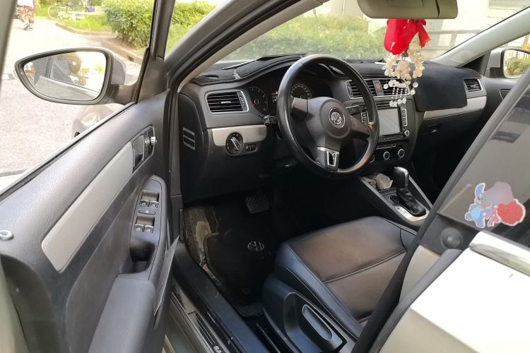 Used Volkswagen Sagitar 2014 1.6L Automatic Comfort Model Driver Seat