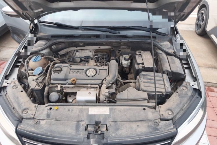 Used Volkswagen Sagitar 2014 Revised Version 1.4TSI Manual Luxury Edition Engine Bay
