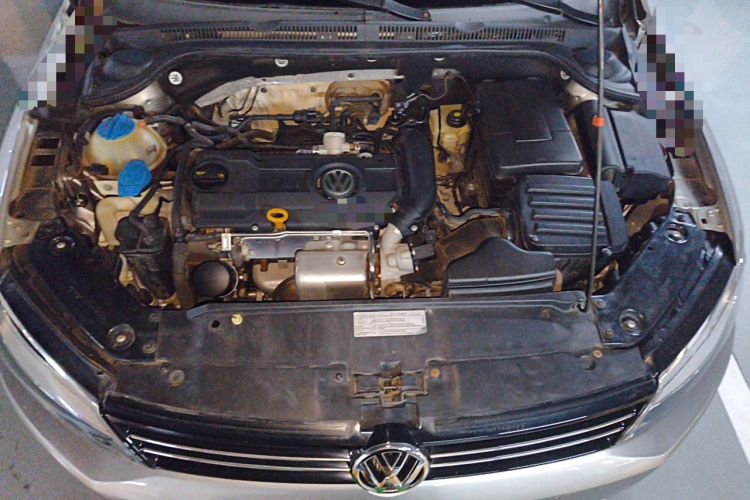 Used Volkswagen Sagitar 2014 Revised Version 1.4TSI Automatic Luxury Edition Engine Bay