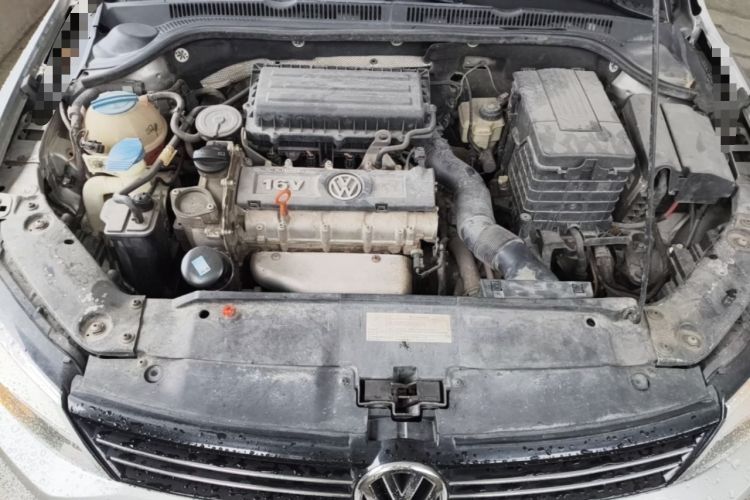 Used Volkswagen Sagitar 2014 Revised Version 1.6L Automatic Comfort Edition Engine Bay