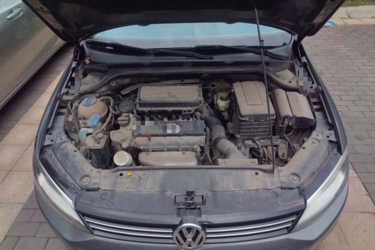 Used Volkswagen Sagitar 2014 Revised Version 1.6L Automatic Comfort Edition Engine Bay