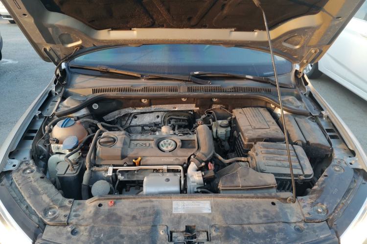 Used Volkswagen Sagitar 2014 1.4TSI Automatic Luxury Model Engine Bay