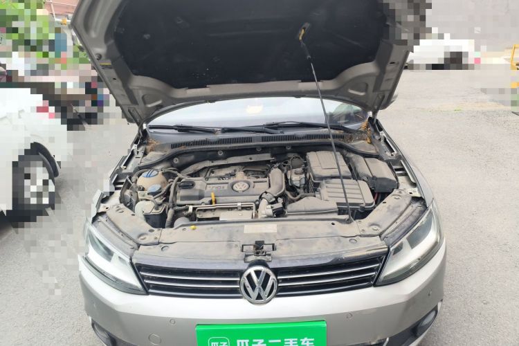 Used Volkswagen Sagitar 2014 Revised Version 1.4TSI Automatic Elite Edition Engine Bay