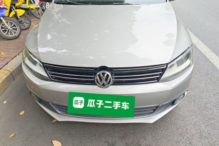 Used Volkswagen Sagitar 2014 Revised Version 1.6L Automatic Comfort Edition Engine Bay