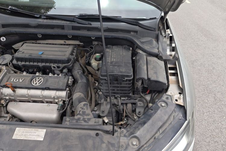 Used Volkswagen Sagitar 2014 Revised Version 1.6L Automatic Comfort Edition Engine Bay Left