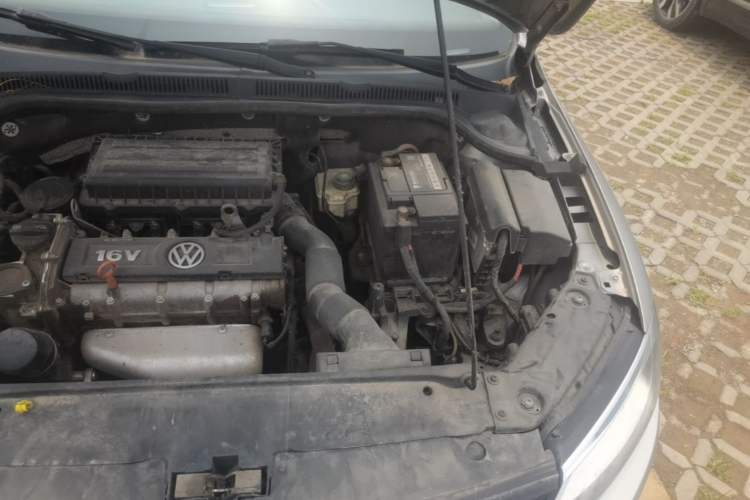 Used Volkswagen Sagitar 2014 Revised Version 1.6L Manual Comfort Edition Engine Bay Left