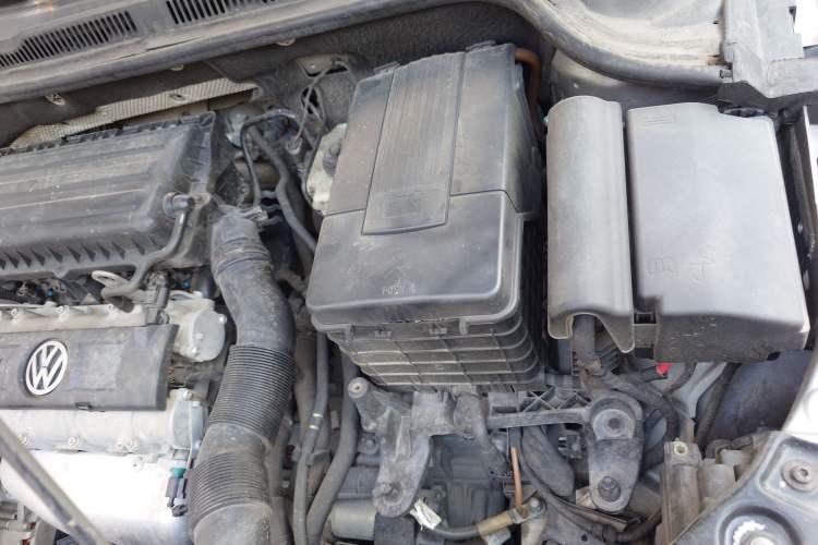 Used Volkswagen Sagitar 2014 1.6L Automatic Comfort Model Engine Bay Left