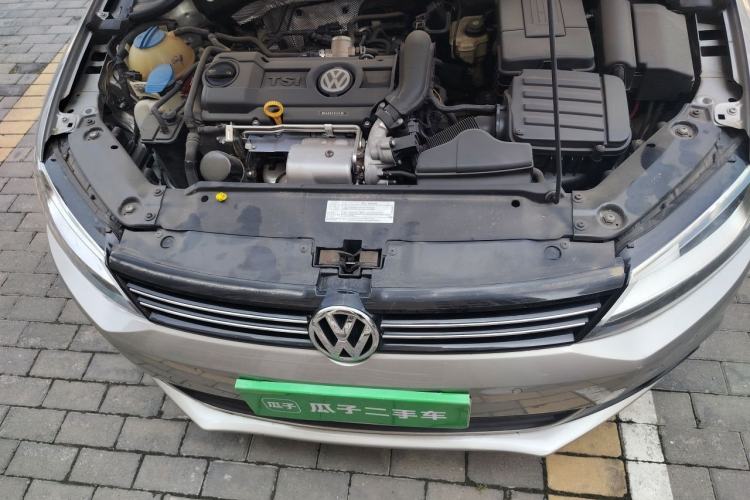 Used Volkswagen Sagitar 2014 Revised Version 1.4TSI Automatic Luxury Edition Engine Bay