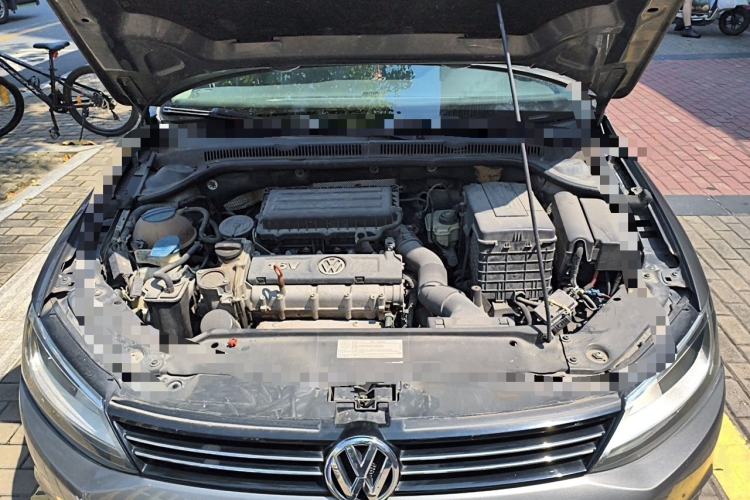 Used Volkswagen Sagitar 2014 Revised Version 1.6L Automatic Comfort Edition Engine Bay