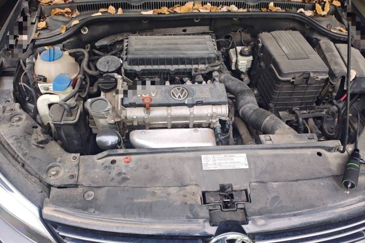 Used Volkswagen Sagitar 2014 1.6L Automatic Comfort Model Engine Bay