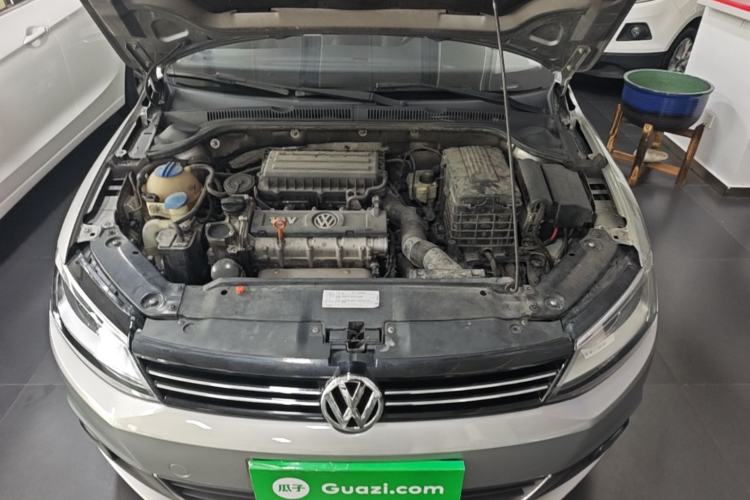 Used Volkswagen Sagitar 2014 Revised Version 1.6L Automatic Comfort Edition Engine Bay