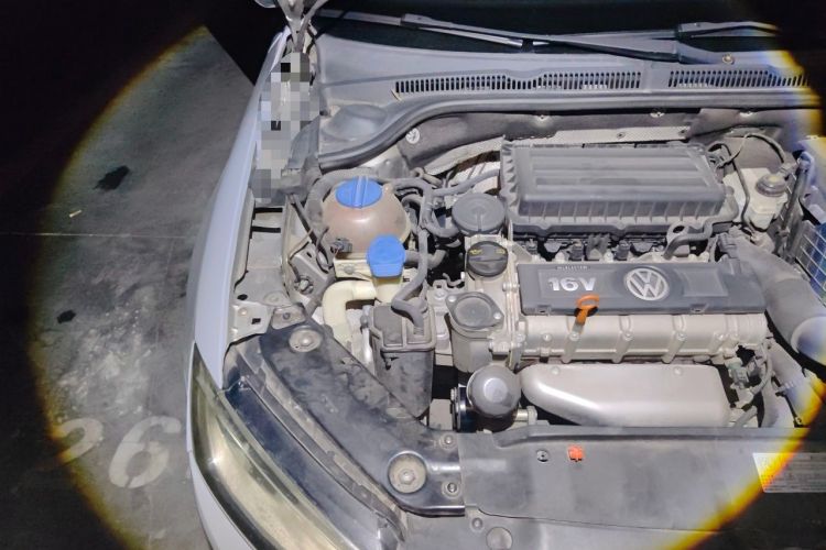 Used Volkswagen Sagitar 2014 1.6L Automatic Comfort Model Engine Bay Right