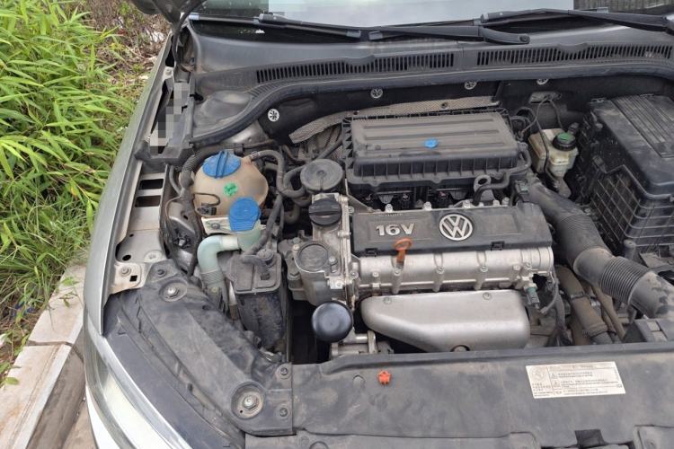 Used Volkswagen Sagitar 2014 Revised Version 1.6L Automatic Comfort Edition Engine Bay Right