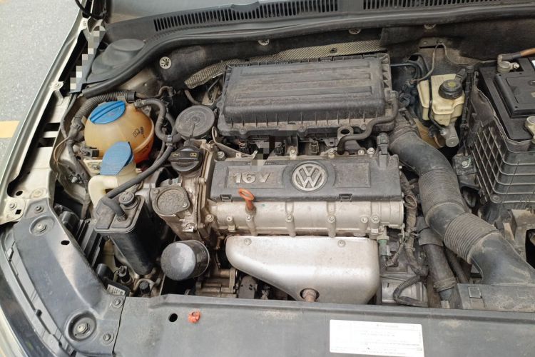 Used Volkswagen Sagitar 2014 Revised Version 1.6L Automatic Comfort Edition Engine Bay Right