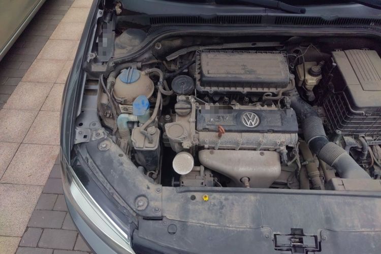 Used Volkswagen Sagitar 2014 Revised Version 1.6L Automatic Comfort Edition Engine Bay Right