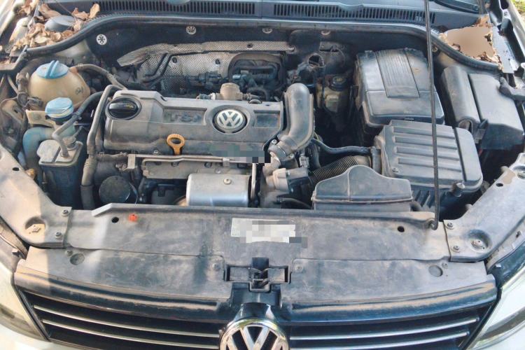 Used Volkswagen Sagitar 2014 Revised Version 1.4TSI Automatic Luxury Edition Engine Bay