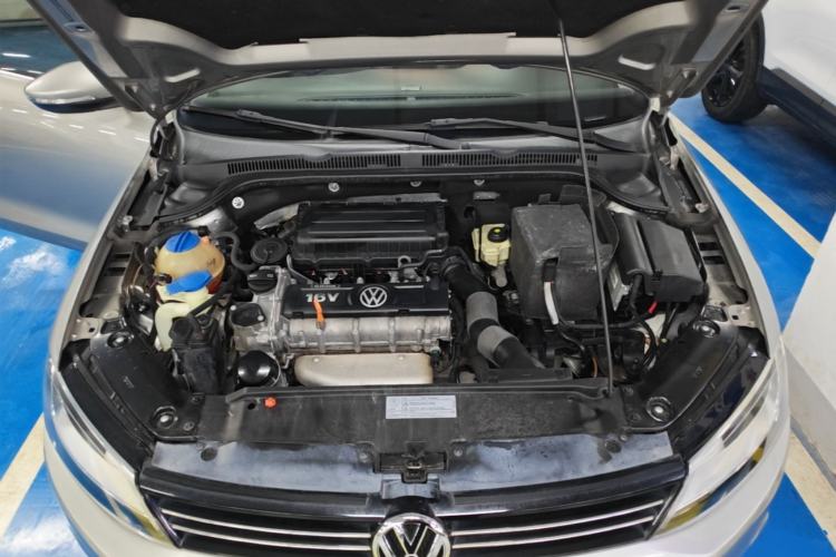 Used Volkswagen Sagitar 2014 Revised Version 1.6L Manual Comfort Edition Engine Bay