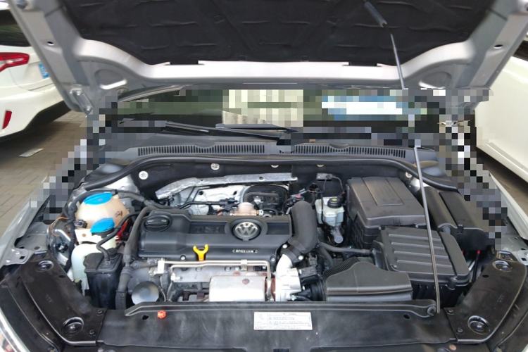 Used Volkswagen Sagitar 2014 Revised Version 1.4TSI Automatic Luxury Edition Engine Bay